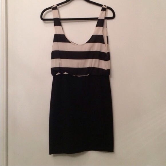 Alice + Olivia Dresses & Skirts - Alice and Olivia dress